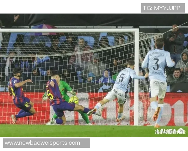 失去绝佳机会戴维精准直塞助攻孔塞桑单刀射门被门将神勇扑出 失去绝佳机会戴维精准直塞助攻孔塞桑单刀射门被门将神勇扑出